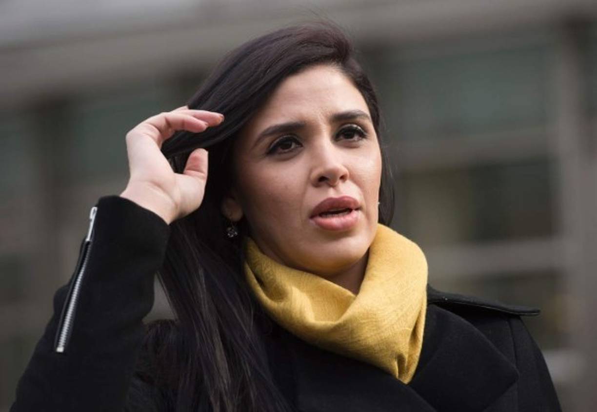 Emma Coronel estaba a su lado, pero no habló con periodistas.<br/>