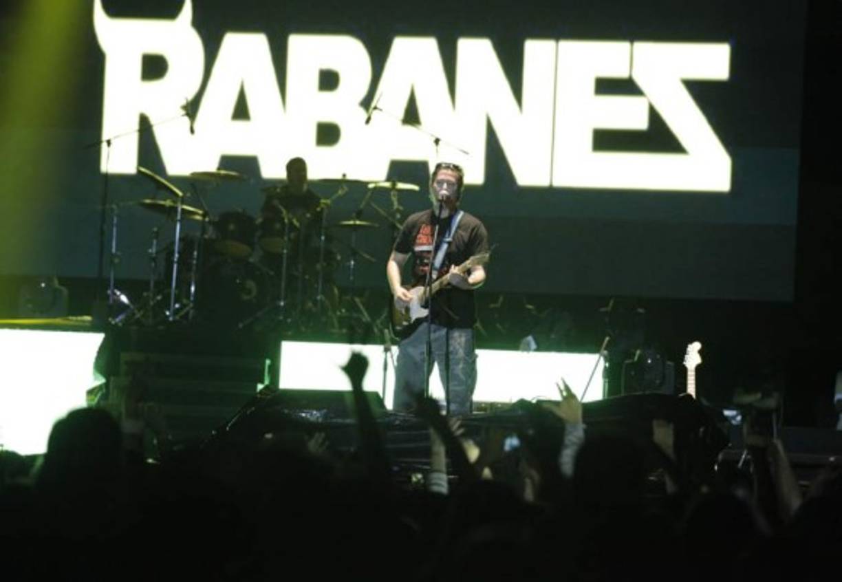 Los Rabanes llegaron con muchas energías a La Ceiba y demostraron que a pesar de los años se mantienen vigentes, ya que su música no muere.