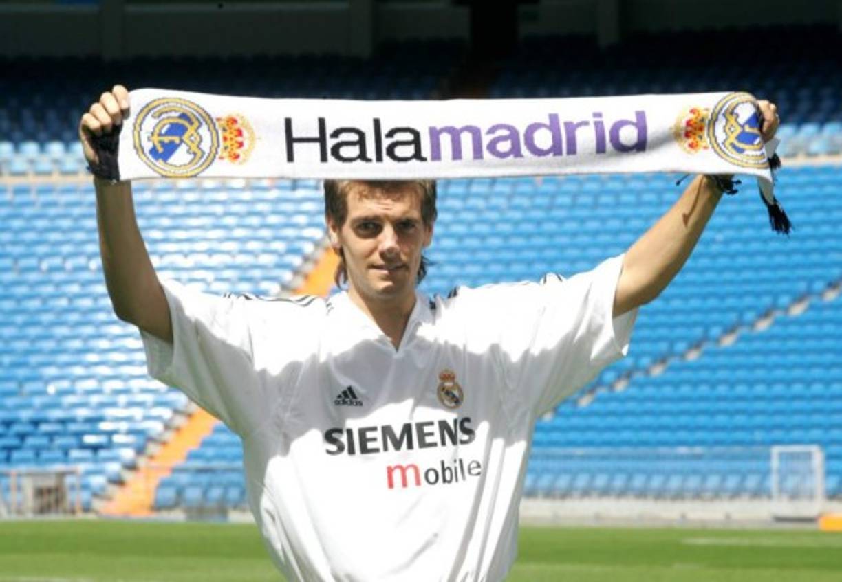 Jonathan Woodgate. Otro central de estrella a estrellado. Florentino Pérez pagó 22 millones de euros al Newcastle y estuvo toda la temporada fuera de los terrenos de juego. Debutó en partido oficial un año después, el 23 de septiembre de 2005.