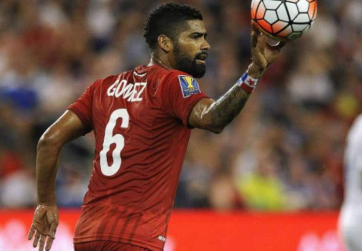 El panameño Gabriel Torres también se retiró de la selección.