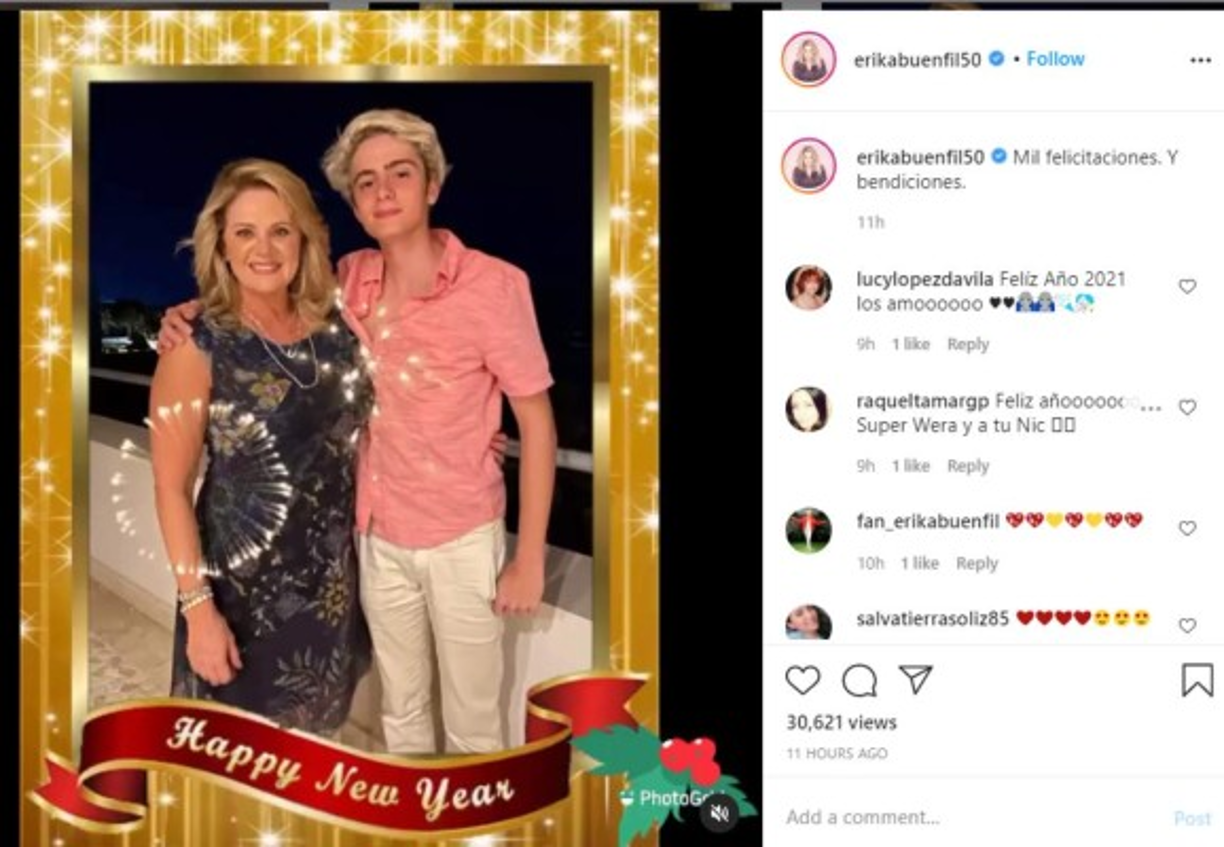 La actriz mexicana Erika Buenfil, quien en 2020 se convirtió en toda una celebridad de TikTok, recibió al 2021 junto a su hijo Nicolás.