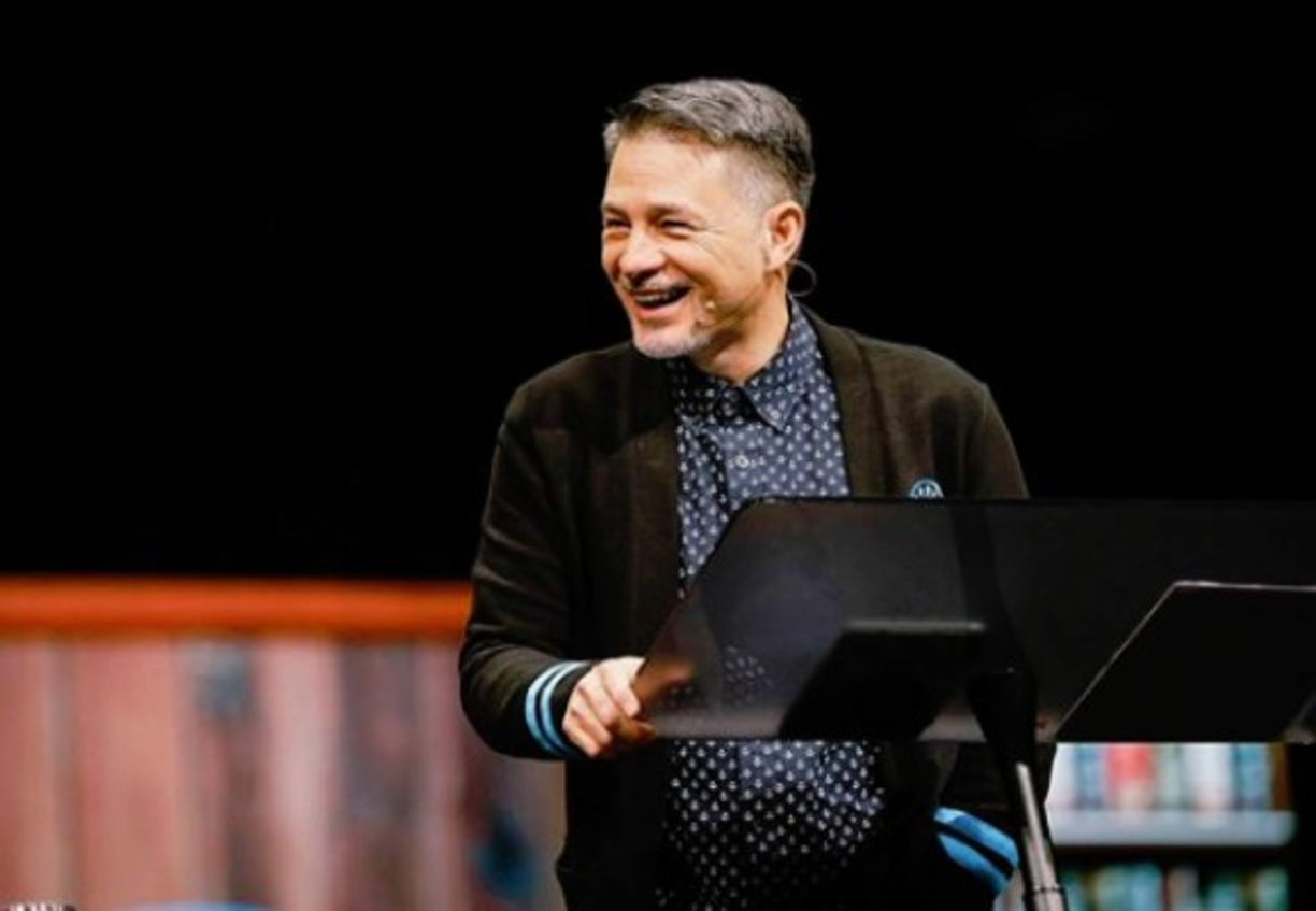 El popular pastor evangélico Carlos Enrique Luna, mejor conocido como Cash Luna, será investigado por el Ministerio Público de Guatemala por supuestos vínculos con el narcotráfico.