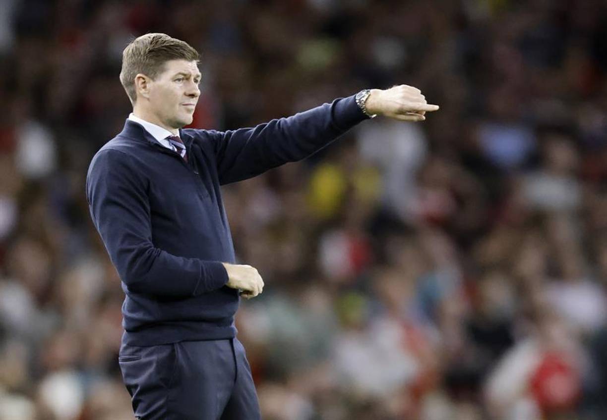 Steven Gerrard, leyenda del Liverpool y exentrenador del Glasgow Rangers y del Aston Villa, dirigirá la próxima temporada al Ettifaq en Arabia Saudí, según anunció este lunes su nuevo club en un comunicado publicado a través de sus redes sociales.