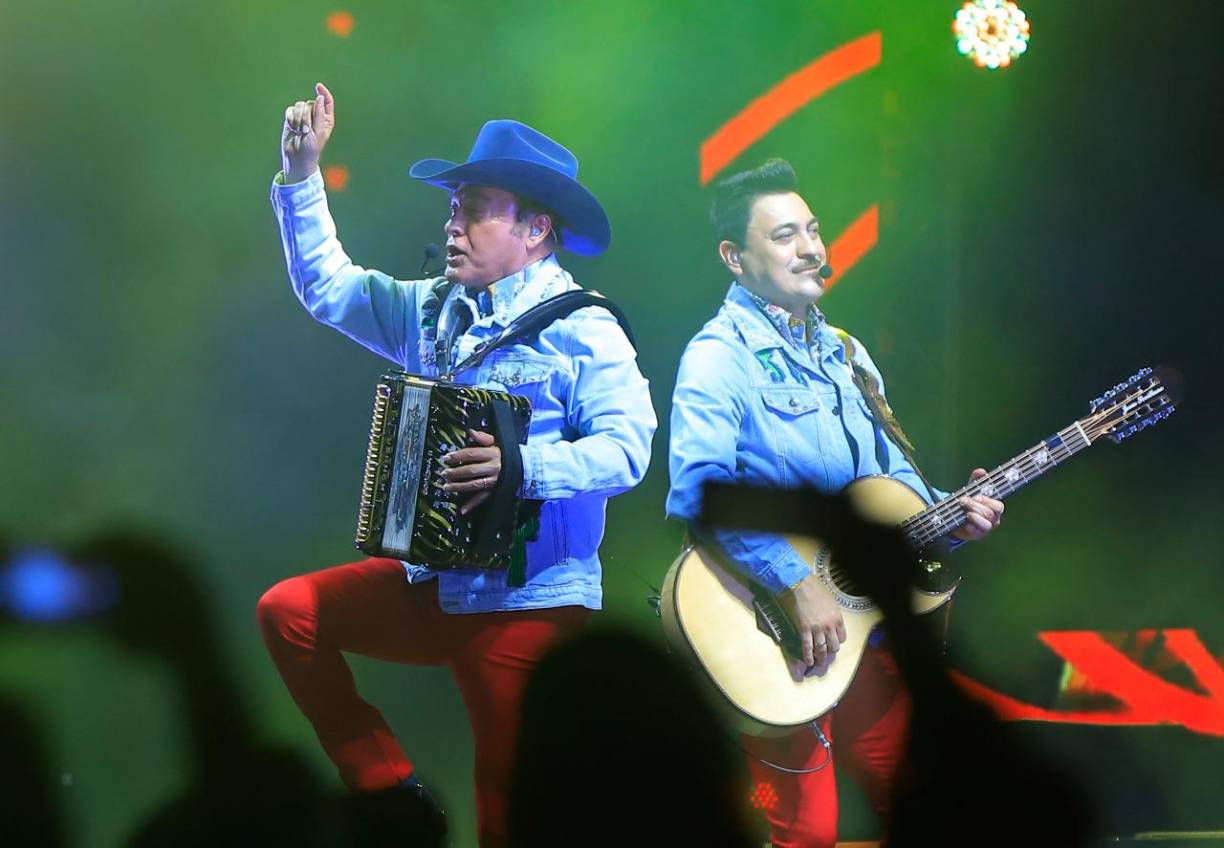 Este concierto forma parte de su gira musical “La reunión tour”, con la que han visitado varios países de América Latina. 