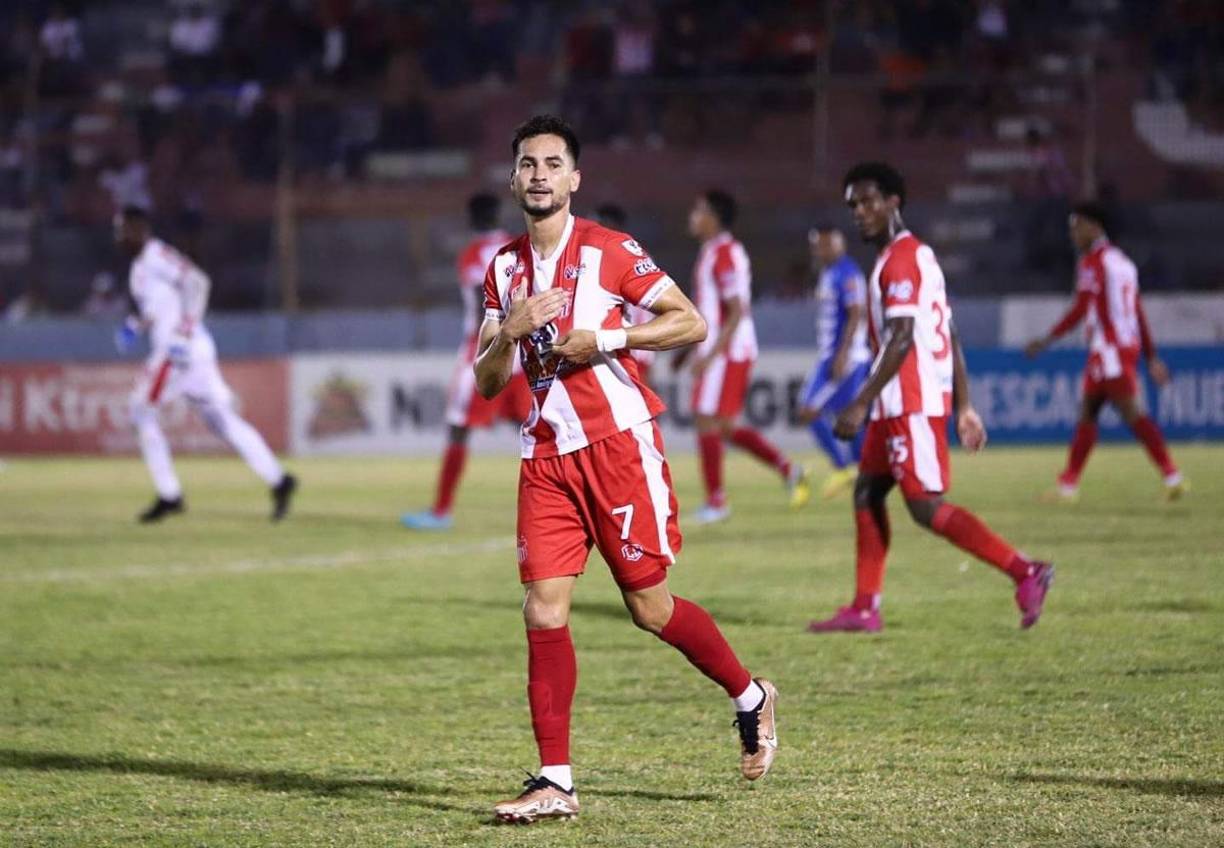 Así celebró Marcelo Canales su golazo en el Clásico Ceibeño para el 2-0.