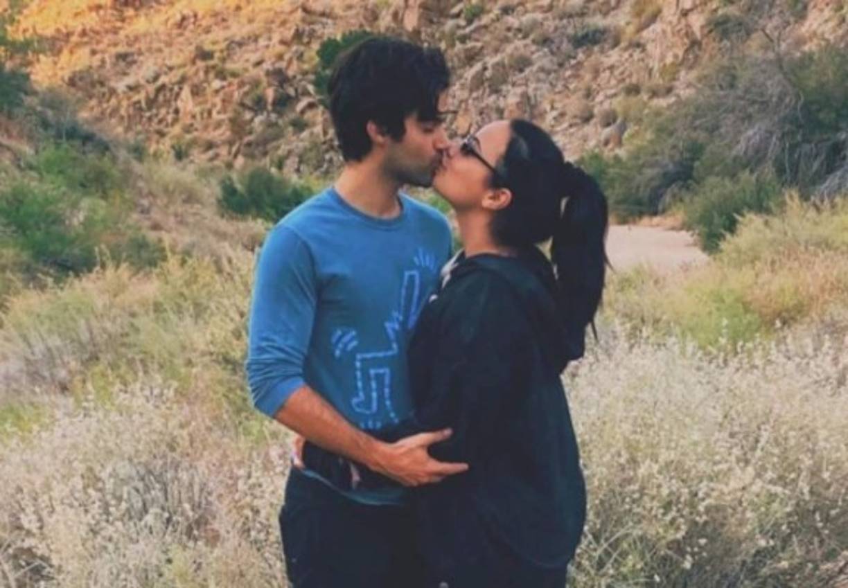 'Nunca me he sentido tan incondicionalmente amada por alguien en mi vida (aparte de mis padres). Nunca me presionas para que sea otra cosa que yo misma. Y me haces querer ser la mejor versión de mí misma', señaló Lovato en Instagram.