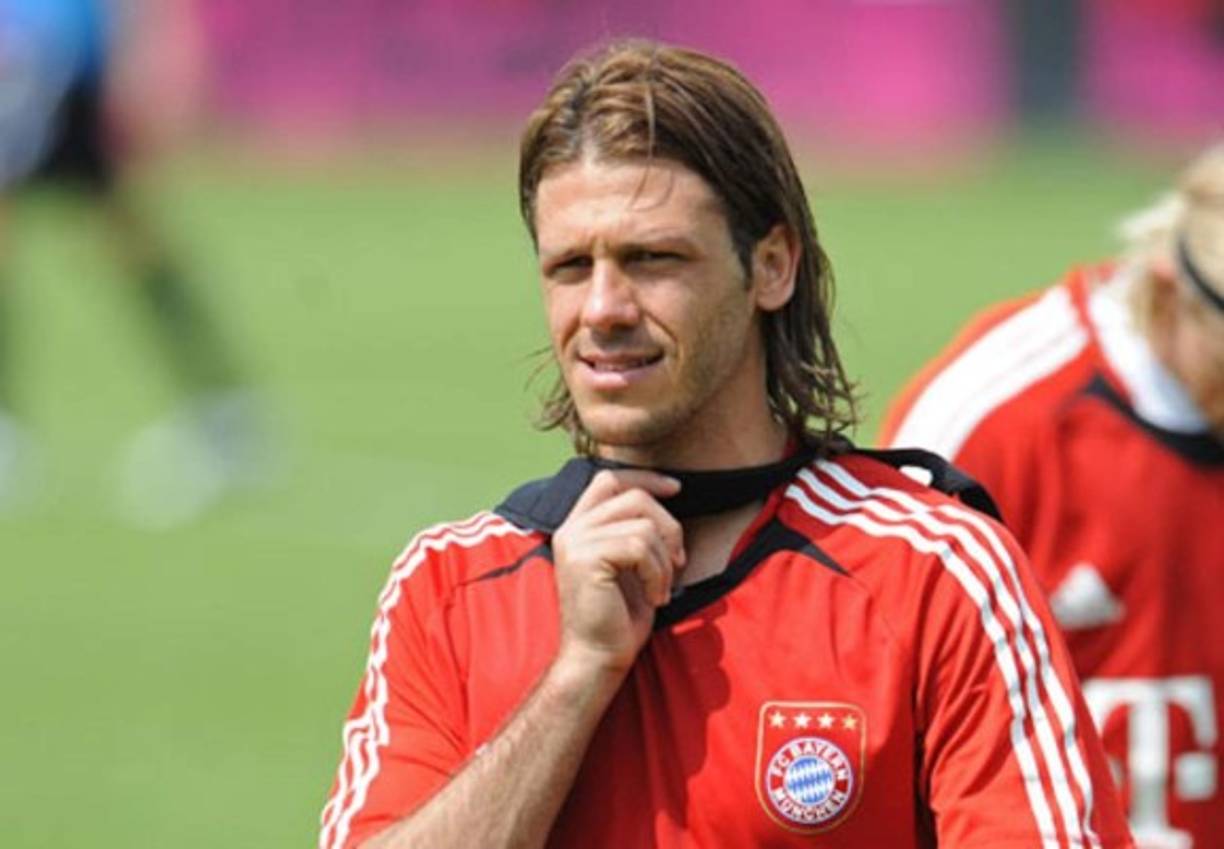Martin Demichelis entrenará al equipo juvenil del Bayern Múnich. El central argentino, exjugador del conjunto bávaro comenzará su carrera como entrenador dirigiendo al Bayern Juvenil. Hasan Salihamidzic, director deportivo del equipo, ha sido el encargado de tomar la decisión.