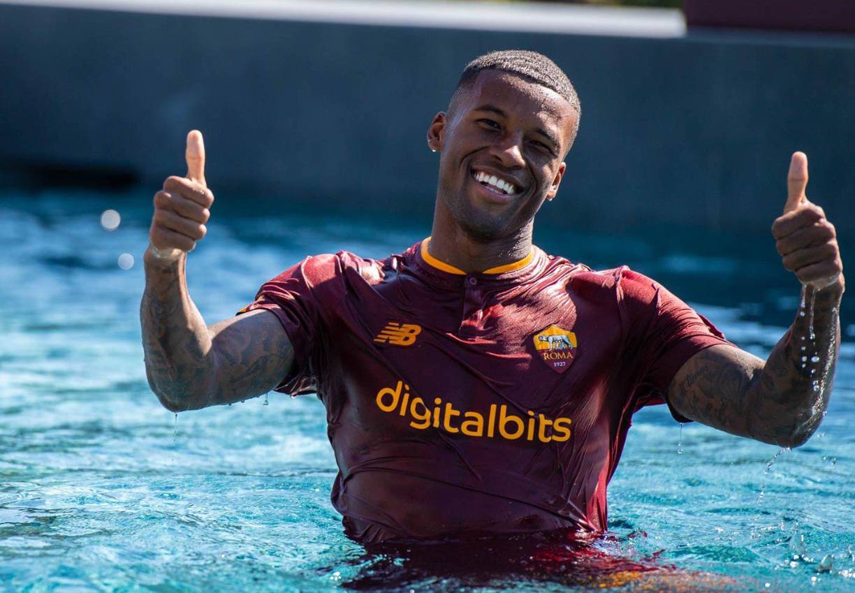 OFICIAL: El centrocampista neerlandés Georginio Wijnaldum dejó las filas del PSG y se convirtió en nuevo jugador de la Roma. Wijnaldum llegó libre a París el año pasado procedente del Liverpool y firmó un contrato hasta 2024. El jugador de 31 años no consiguió brillar en el PSG y se vio relegado a menudo a la suplencia.