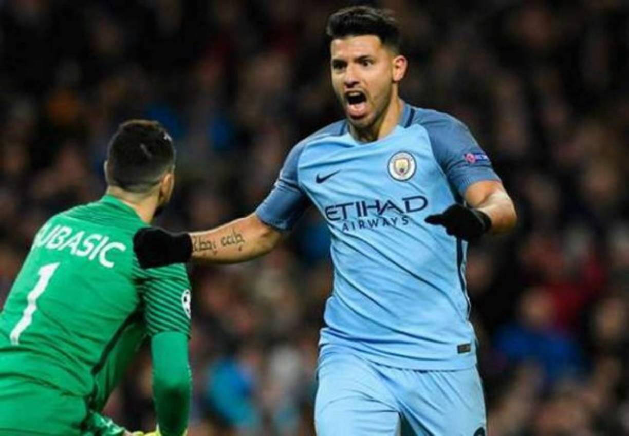 'Siempre he dicho que quiero seguir en este club y yo no tomaré la decisión al final de la temporada. El club es el que se encarga de todo y mi intención es la de quedarme', ha dicho Sergio Aguero en referencia a su futuro por lo que desea seguir en el Manchester City.