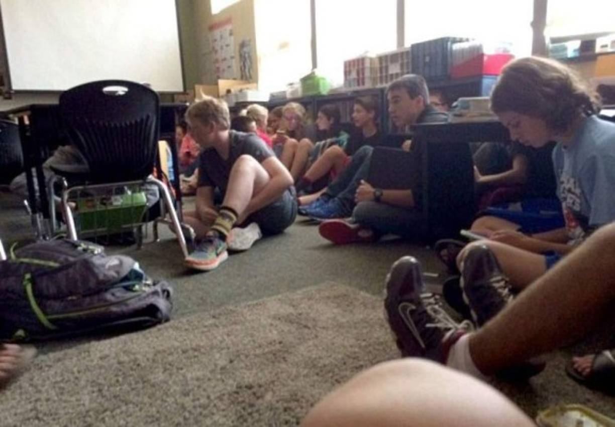 Un muerto y al menos tres heridos fue el saldo de un tiroteo este miércoles en una escuela en el noroeste de Estados Unidos, informaron medios locales citando a un portavoz de los bomberos. El incidente se registró en la secundaria Freeman en la población de Spokane, a 460 km de Seattle (estado de Washington).