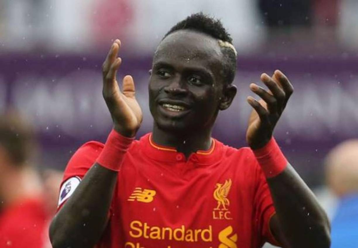 22. Sadio Mané<br/><br/>En la cuarta y penúltima tanda de nominados dada a conocer por la revista francesa, se sumó al extremo senegalés Sadio Mané, del Liverpool inglés.