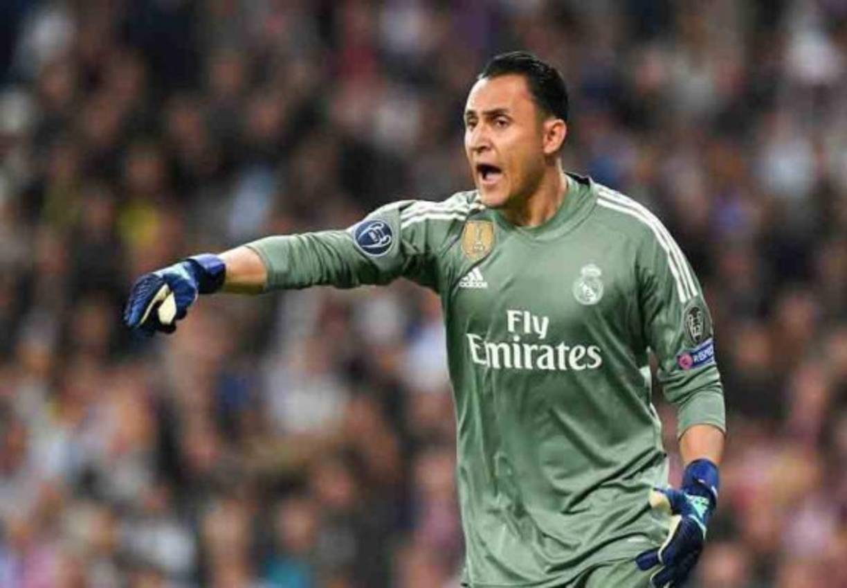 Otra de las razones por la que Keylor Navas es suplente, es que Courtois es la apuesta de Florentino, por lo que Solari quiere contentar al máximo en su intento de ir viendo caras nuevas en el nuevo proyecto.