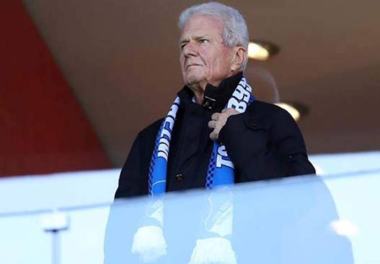 ARCHIVO - Esta imagen captada con un microscopio electrónico y proporcionada por el Instituto Nacional de Alergias y Enfermedades Infecciosas muestra partículas del virus SARS-CoV-2 que causan el COVID-19 aisladas de un enfermo en Estados Unidos. (NIAID-RML vía AP)