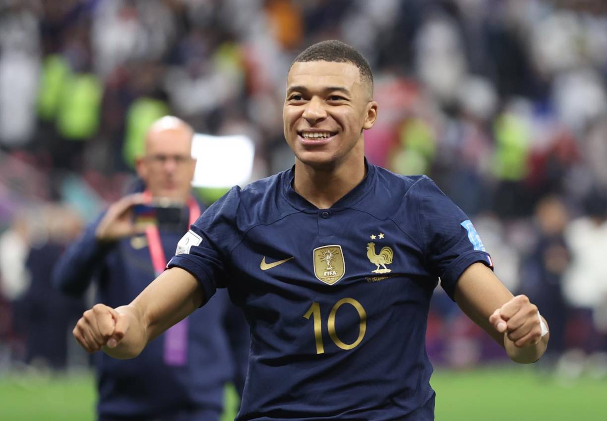 Kylian Mbappé festejando el pase a semifinales.