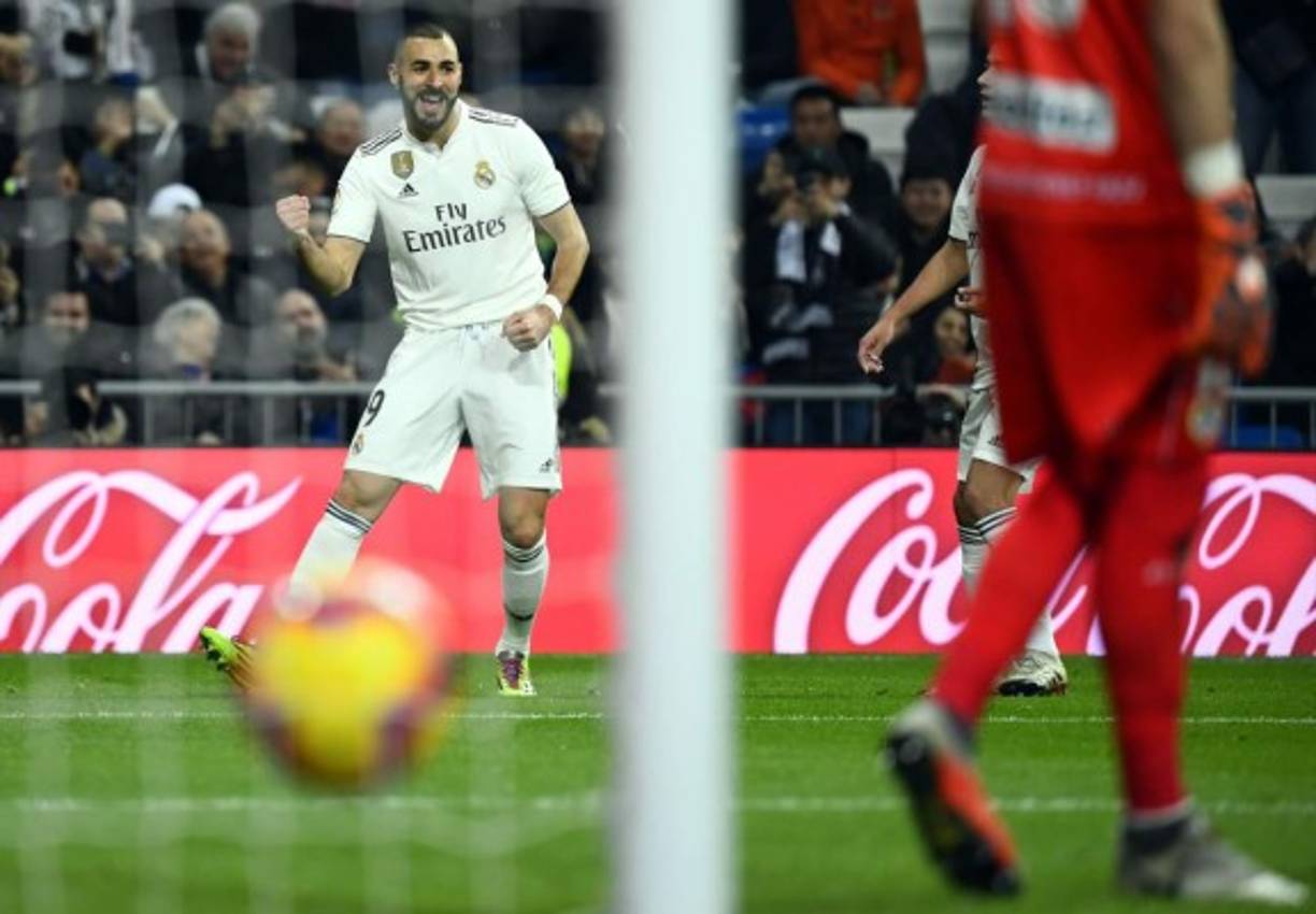 La celebración de Benzema tras su gol al Rayo Vallecano.