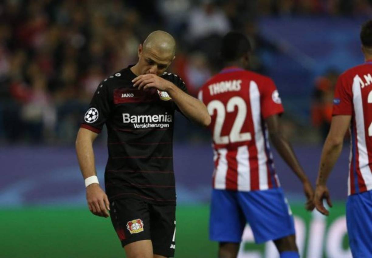 Según RMC comenzaron negociaciones entre dirigentes del Olympique Marsella y Bayer Leverkusen para valorar un posible traspaso al club francés de Javier 'Chicharito' Hernández.