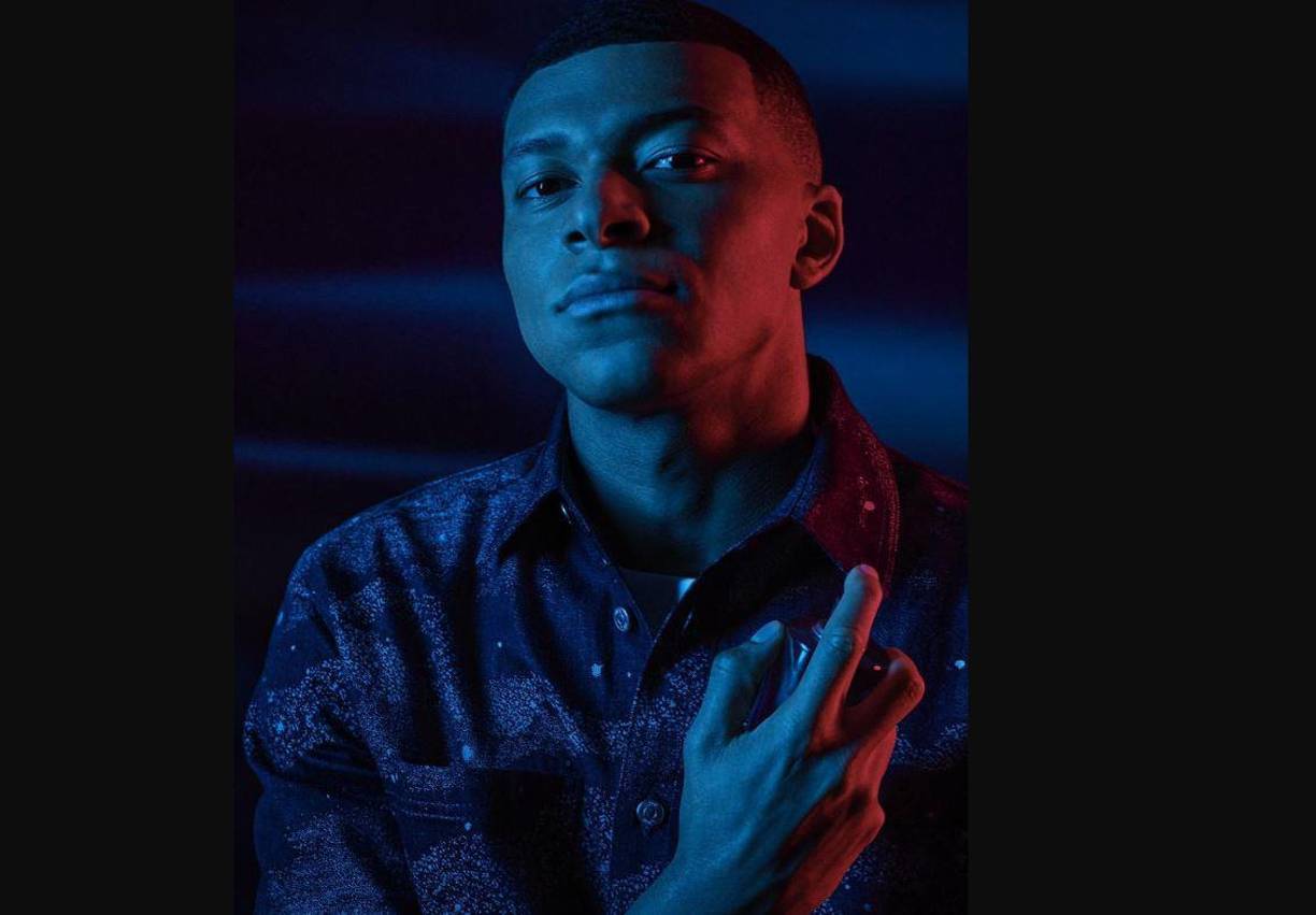 Kylian Mbappé es delantero del Paris Saint-Germain F. C., fue campeón en el Mundial de Rusia 2018 y recibió la Bota de Oro en Qatar 2022.