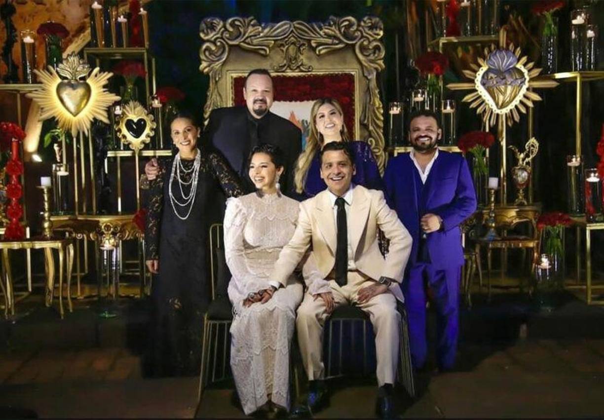 Finalmente, los cantantes subrayaron la importancia de tener un vínculo con las personas que desean conocer de lo que sucede en su vida.