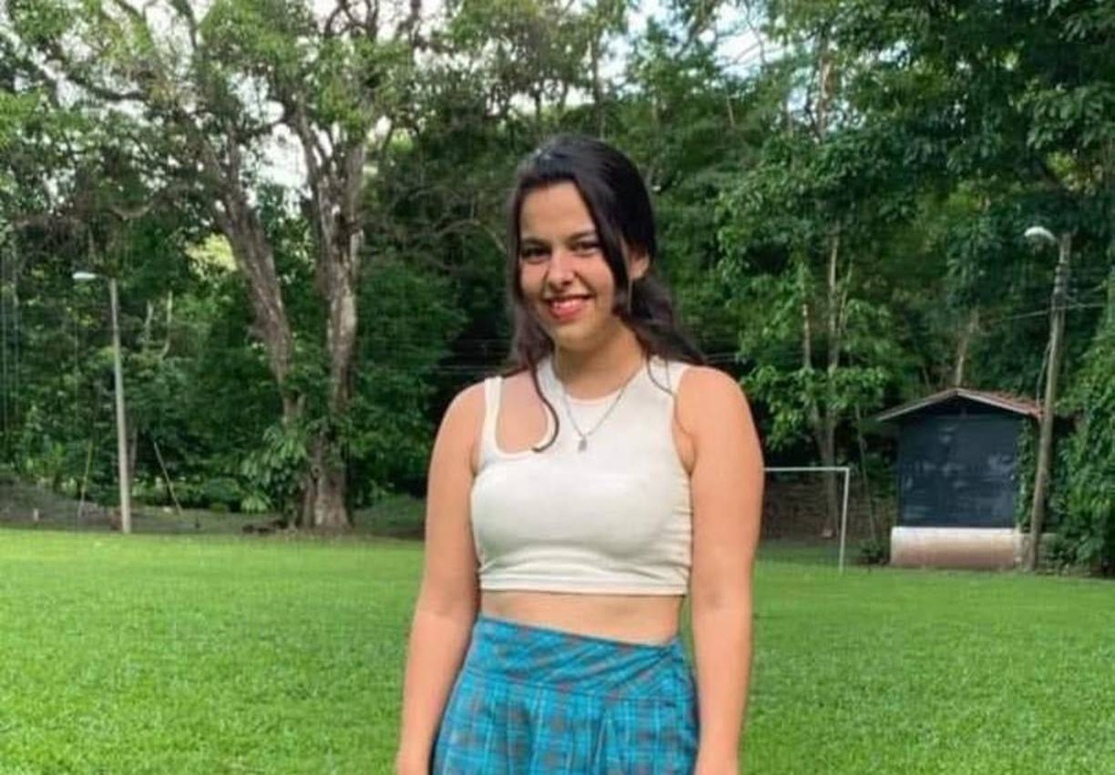 A Celia le ofrecieron un empleo en el municipio de La Lima, por lo que viajó desde Santa Bárbara para poder aplicar al mismo. 