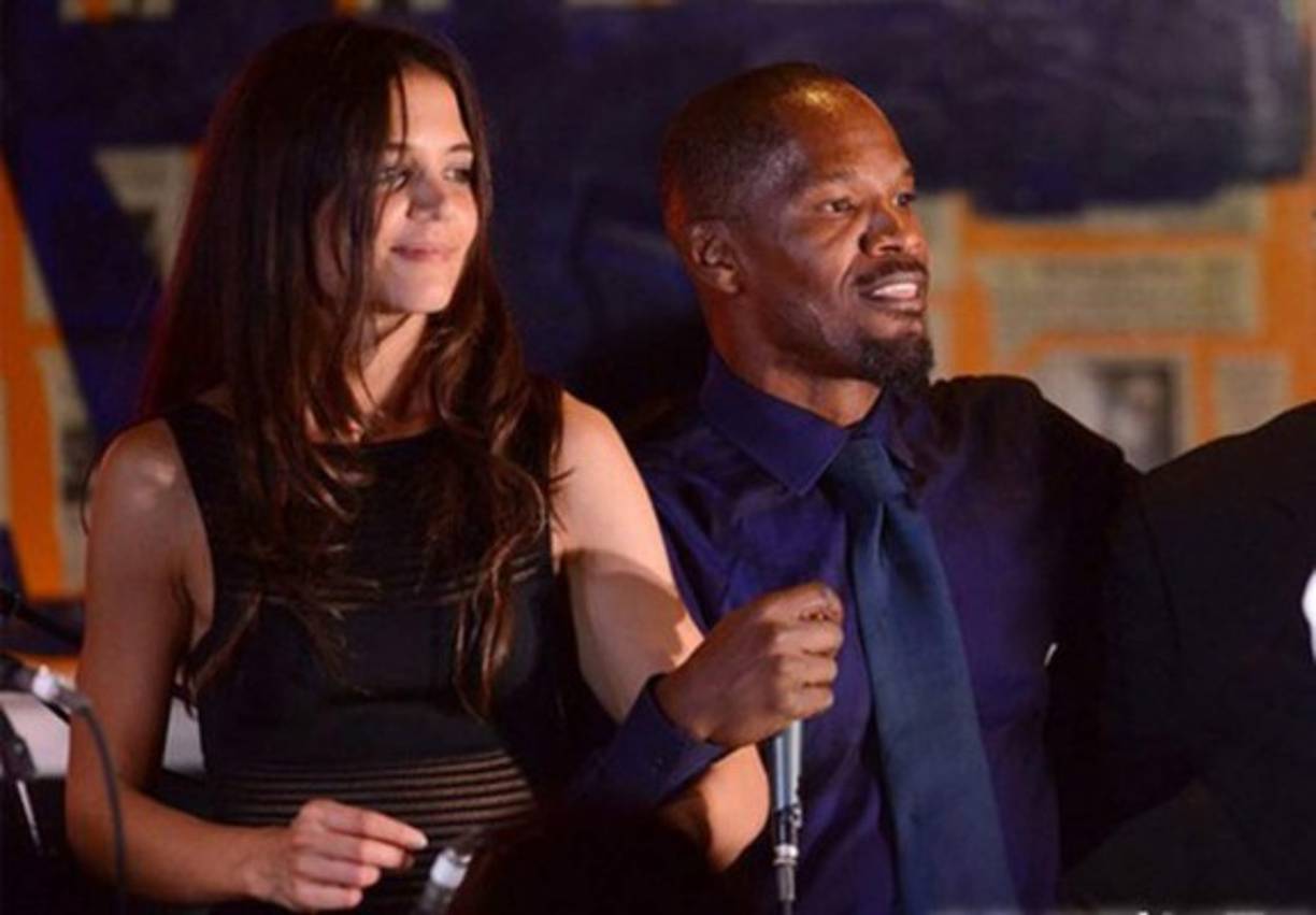 Aunque por el momento se resisten a confirmar públicamente su noviazgo, los actores han dejado otra buena muestra de la química que existe entre ellos