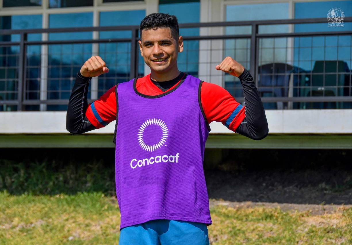 Carlos Pineda: Estará en el centro del campo.