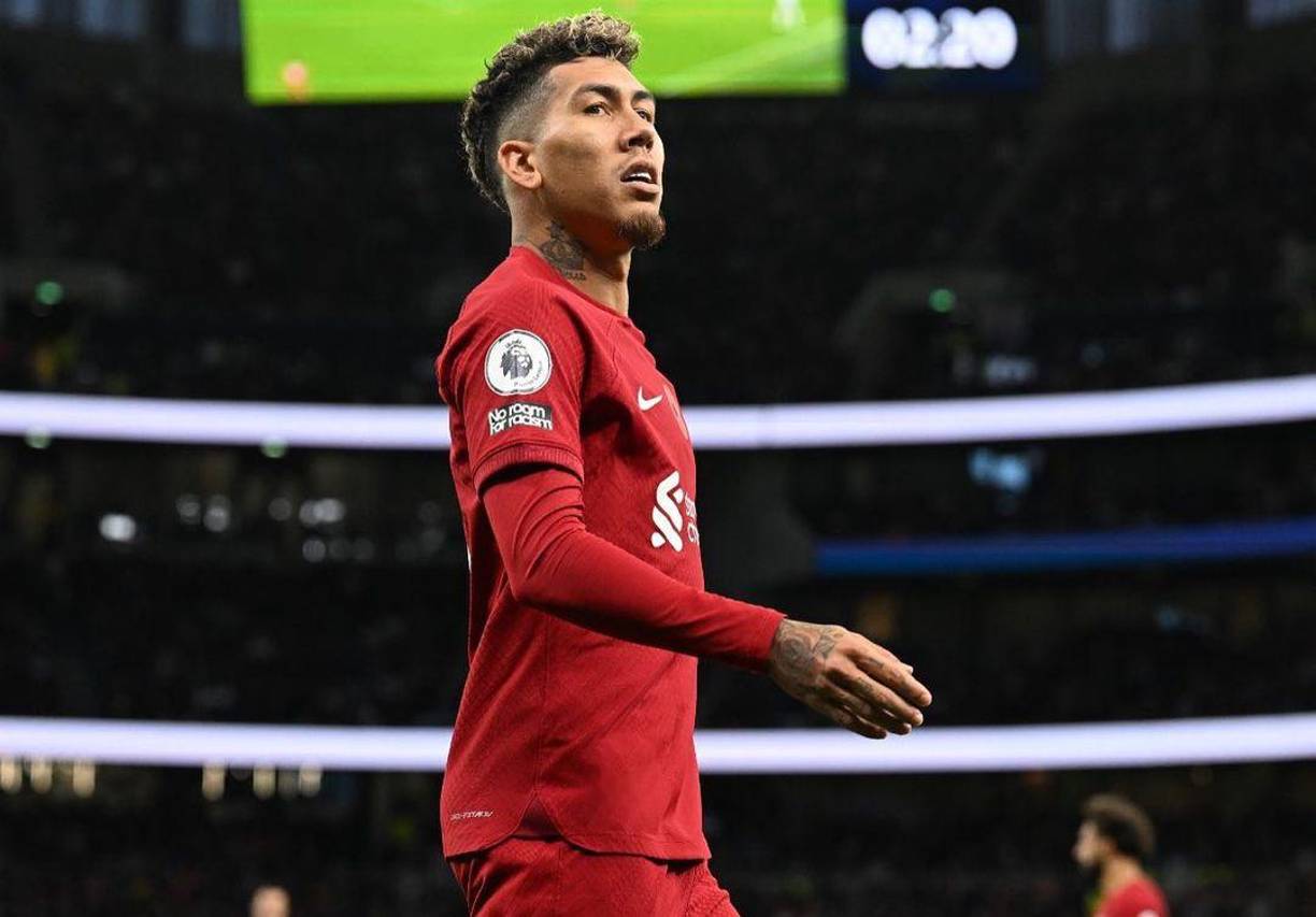 Internacional con Brasil en 55 ocasiones, con 17 goles marcados, Firmino disputó el Mundial de Rusia de 2018 con la ‘canarinha’ y la Copa América de 2015, 2019 y 2021.