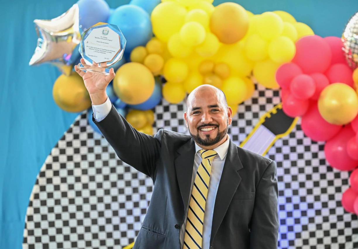 El ministro de Educación, <b>Daniel Sponda</b>, dio unas declaraciones sobre los efectos de la tormenta tropical Sara, que han sido ampliamente criticadas por su falta de precisión geográfica.