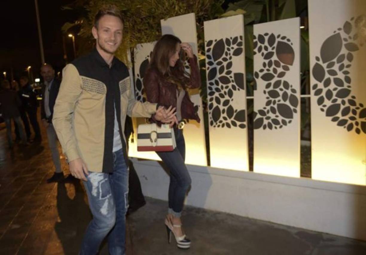 Ivan Rakitic y su mujer Raquel Mauri .