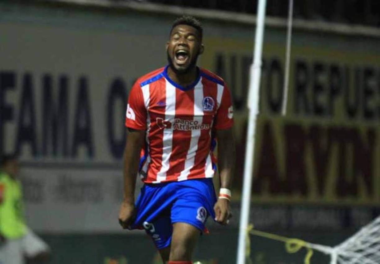 Jorge Benguché: Será el único delantero del Olimpia para enfrentar al Herediano. Estará como mediapunta.