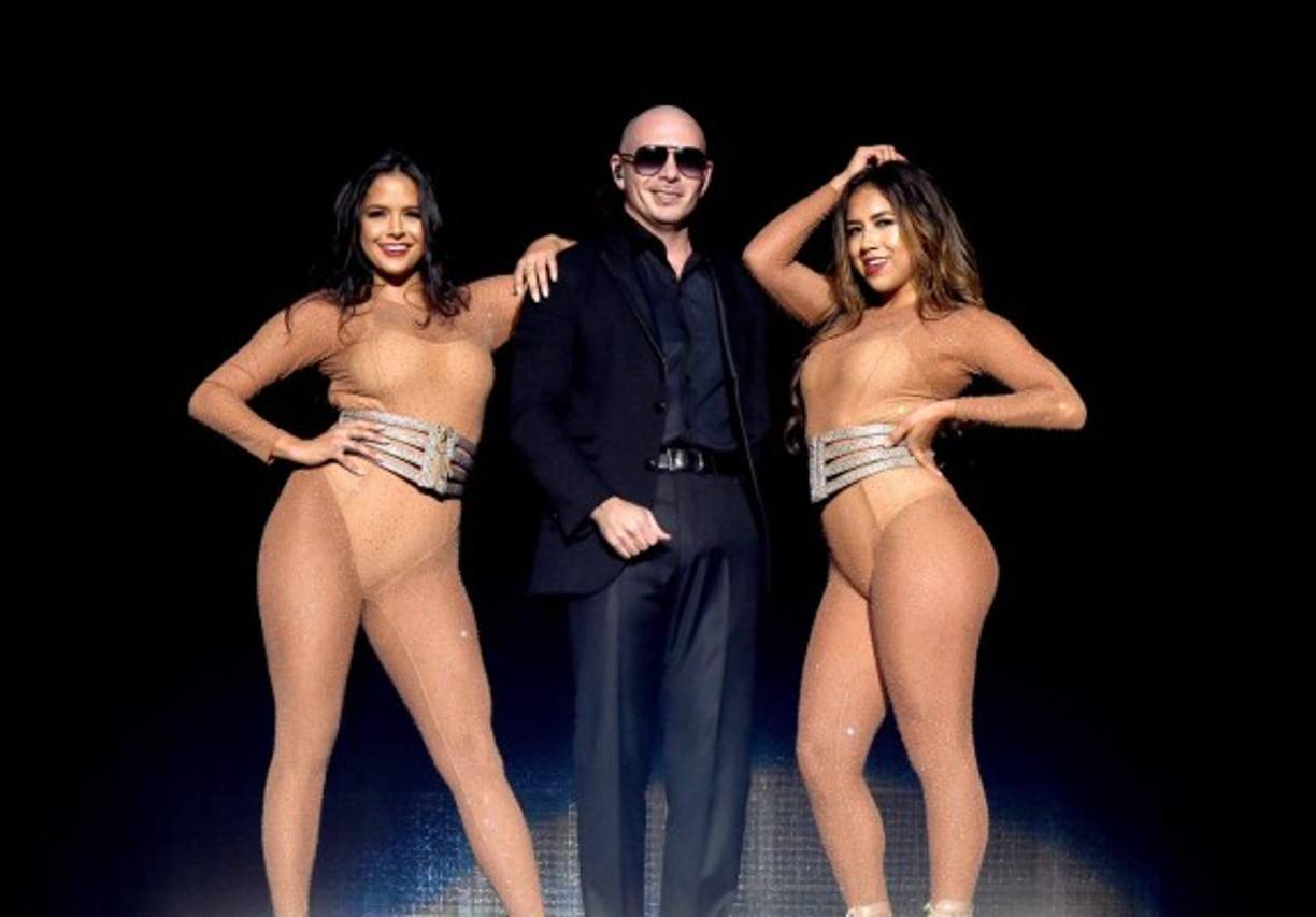 Como no podía ser de otra manera, muchos le han criticado por abandonar su esencia reguetonera para garantizar su éxito en el mercado anglosajón, una acusación que Pitbull ni siquiera se molesta en replicar.<br/>