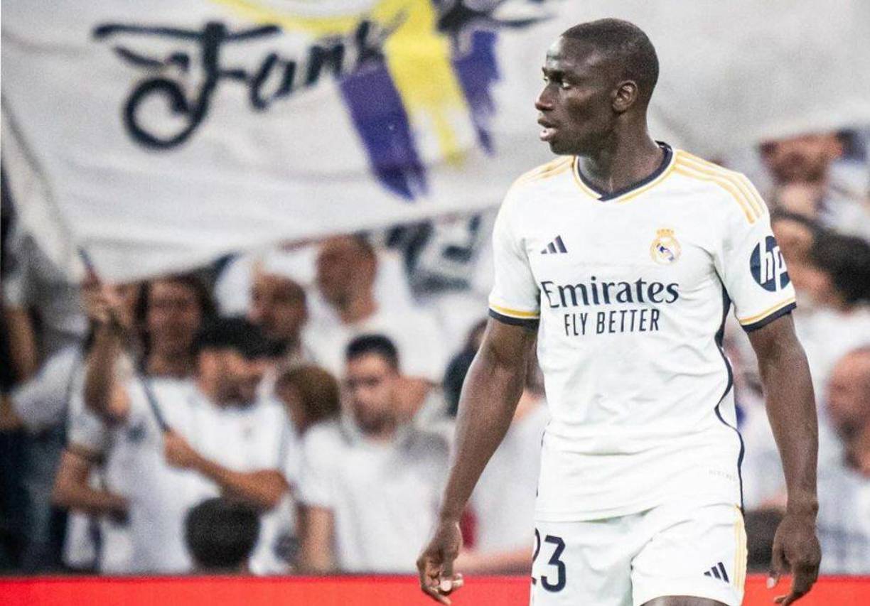 Nadie lo nombra, pero para Ancelotti es uno de los jugadores más claves. Ferland Mendy ocupará la banda izquierda para defender y atacar por los costados.
