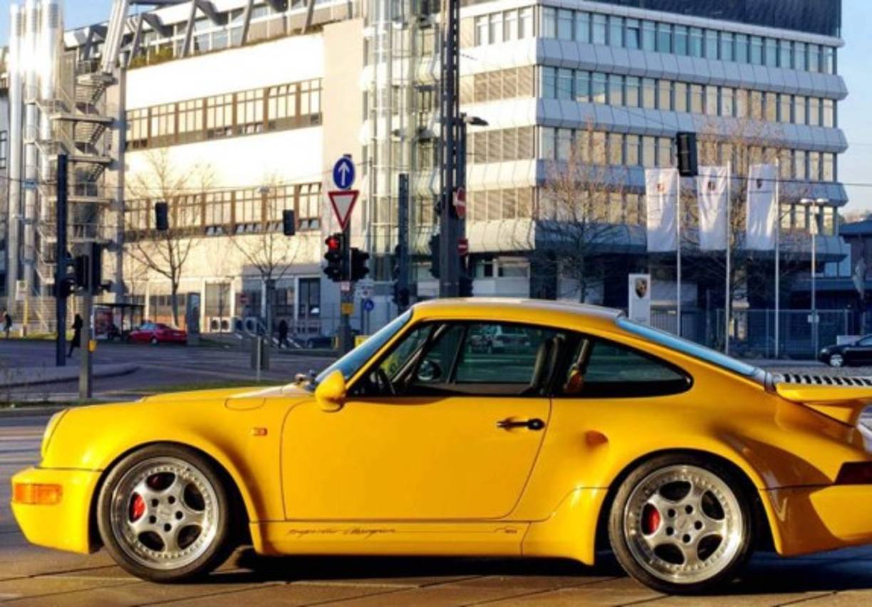 Porsche 911: Es otro de los vehículos que ha comprado el exjugador de la NBA, Michael Jordan.