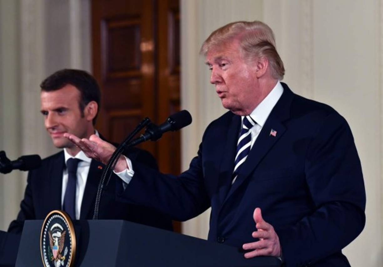 El presidente de Francia, Emmanuel Macron, dijo este martes en la Casa Blanca que está listo para trabajar junto a su homólogo de Estados Unidos, Donald Trump, en un 'nuevo acuerdo' con Irán sobre su política nuclear.<br/><br/>'Les puedo decir que hemos tenido una discusión muy franca sobre esto', dijo Macron luego de una reunión con Trump en la Casa Blanca. 'Por eso, nosotros deseamos de ahora en adelante poder trabajar en un nuevo acuerdo sobre Irán', expresó.
