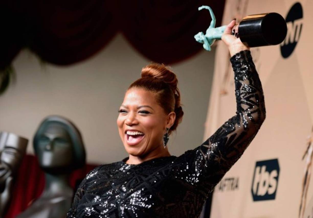 Quene Latifah ganó como mejor actriz por la película para la televisión, 'Bessie' de HBO.