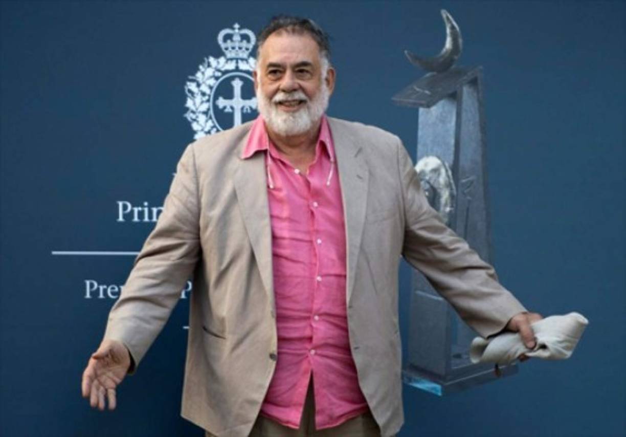 El guionista, productor y director de cine estadounidense, Francis Ford Coppola: En 1992 gastó más de 27 millones de dólares para filmar “One from the heart”, pero la película sólo recaudó cuatro millones de ganancias. Se vio obligado a declararse en bancarrota.