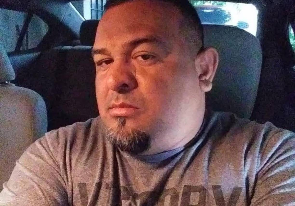 El ahora occiso fue identificado como Reinerio Castro.