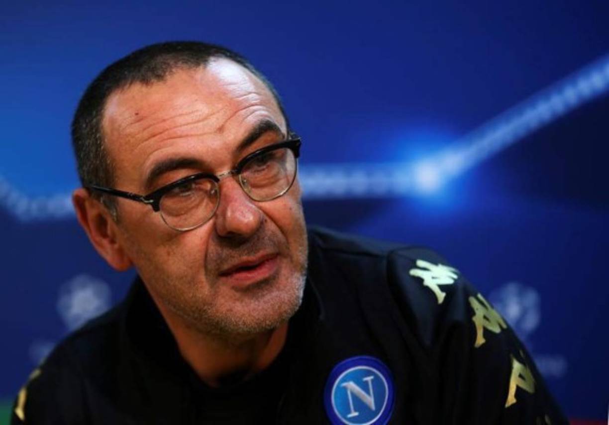 Maurizio Sarri: Según La Gazzetta dello Sport, el Inter baraja una nueva opción para el banquillo de cara a la próxima temporada. Y esa es la de Maurizio Sarri, actual técnico del Nápoles, que se une a los nombres ya conocidos de Conte y Simeone.