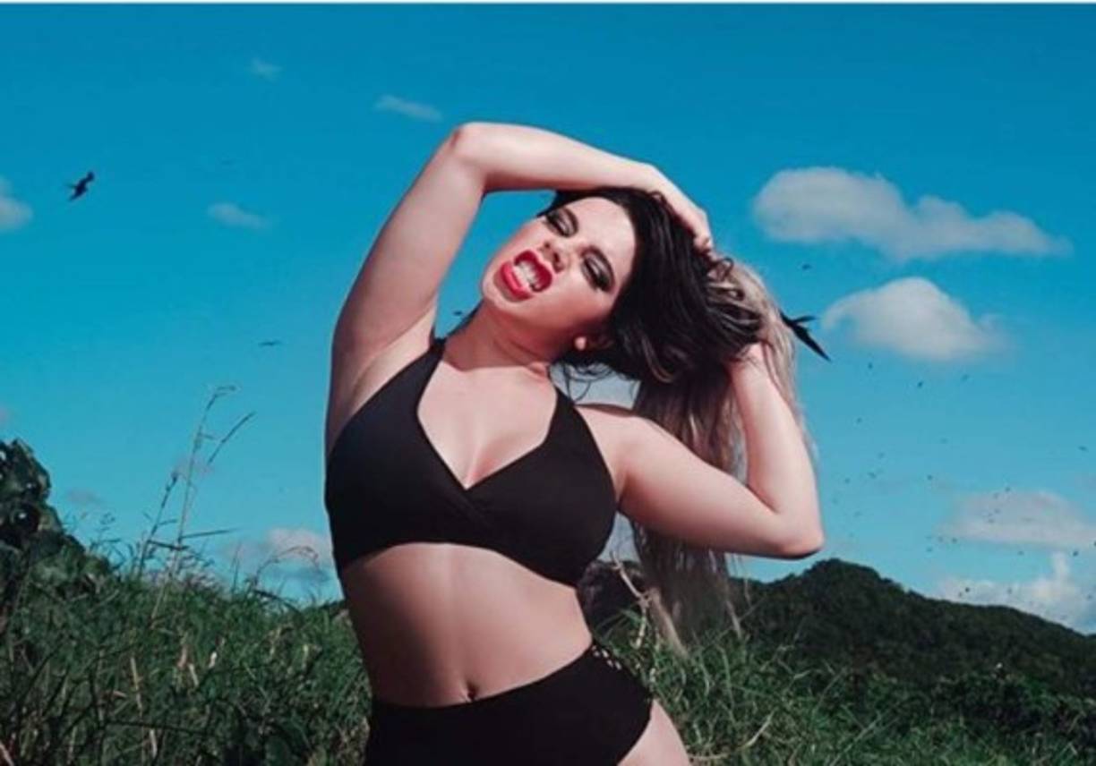 Desde hace tiempo los que critican a Rodríguez (Tijuana, 1994) comparan sus facciones con las del caballo, pero ella siempre dijo que no le importaba y que incluso no le molestaba porque le gustan los caballos.