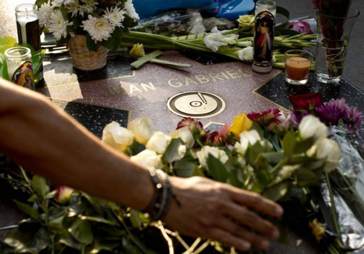 Alberto Aguilera Valadez, su nombre real, falleció ayer, antes del mediodía, en Santa Mónica, California.