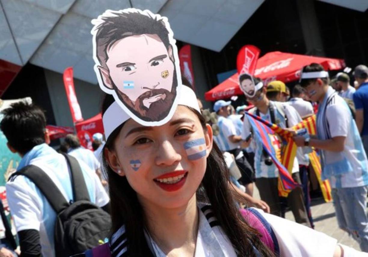 Esta guapa argentina alentó a la 'albiceleste' en su debut contra Islandia.