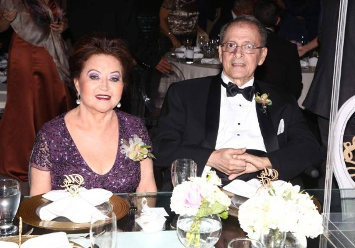 Alejandra y Mario Pineda.