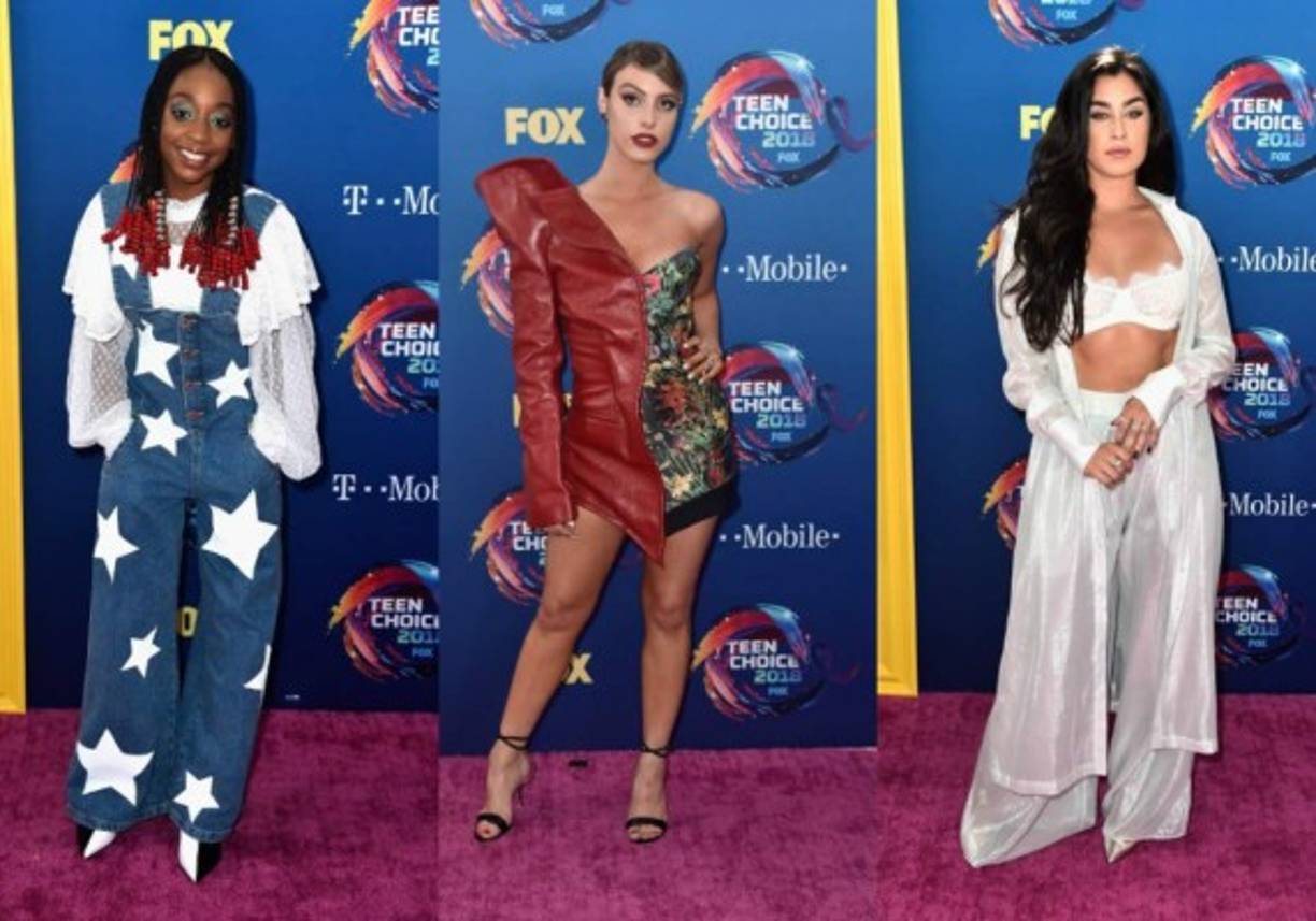 Con el fin de ir a tono con el espíritu joven de los premios o de acaparar las cámaras algunos llegaron vestidos como si iban a una fiesta de disfraces.