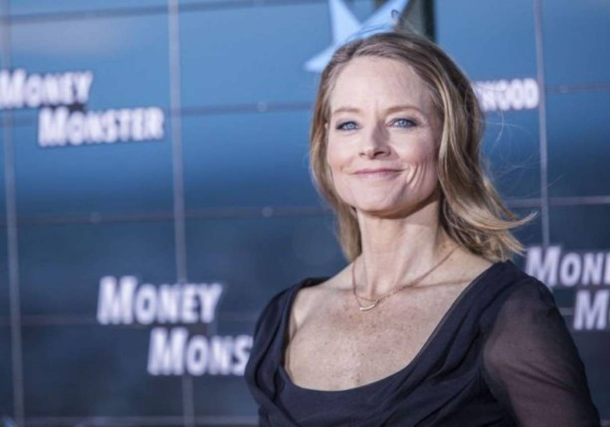 'No quiero que la gente pienese que me averguenzo de mi misma', dice Jodi Foster a preguntas acerca de la cirugía plástica.