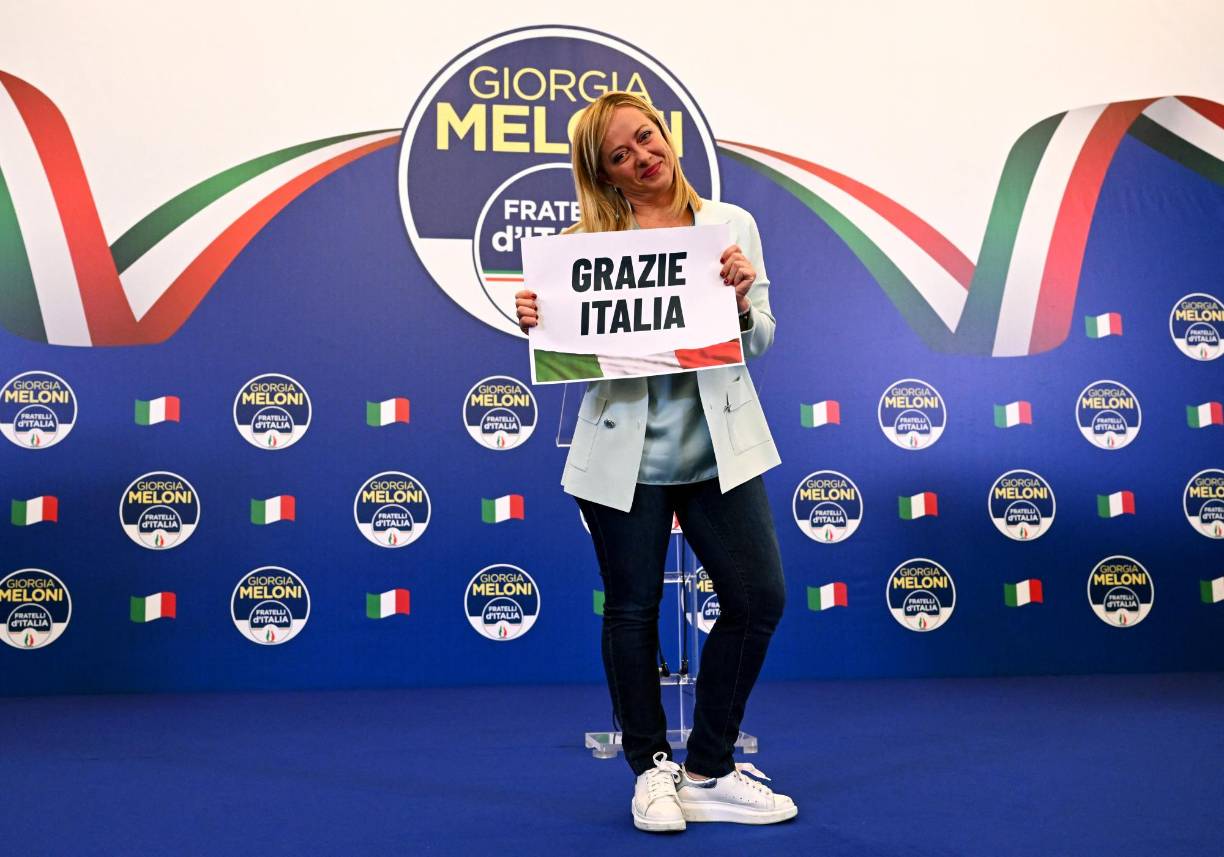 Muy celosa de su vida privada, es madre de una hija nacida en 2006 y convive sin casarse con el padre de la niña, un periodista de la televisión.