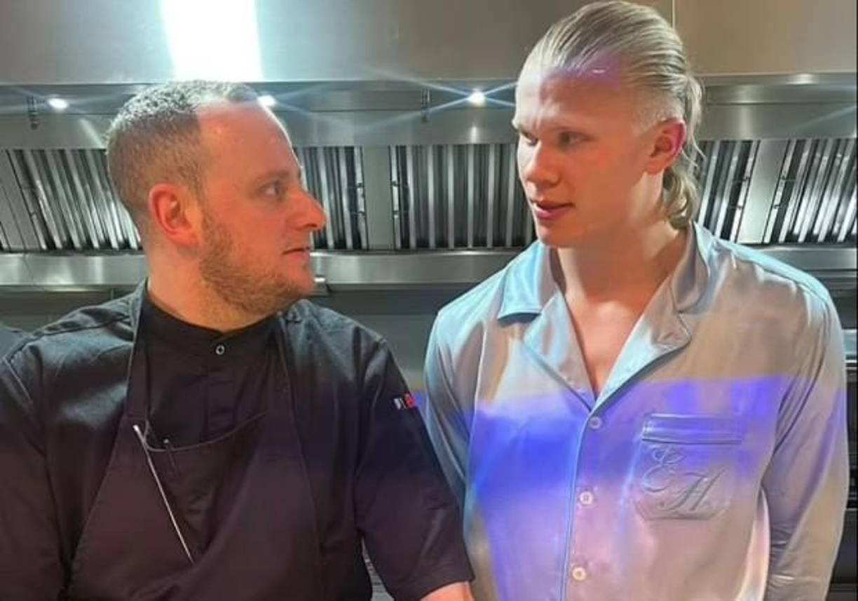 Haaland se metió al área de cocina .