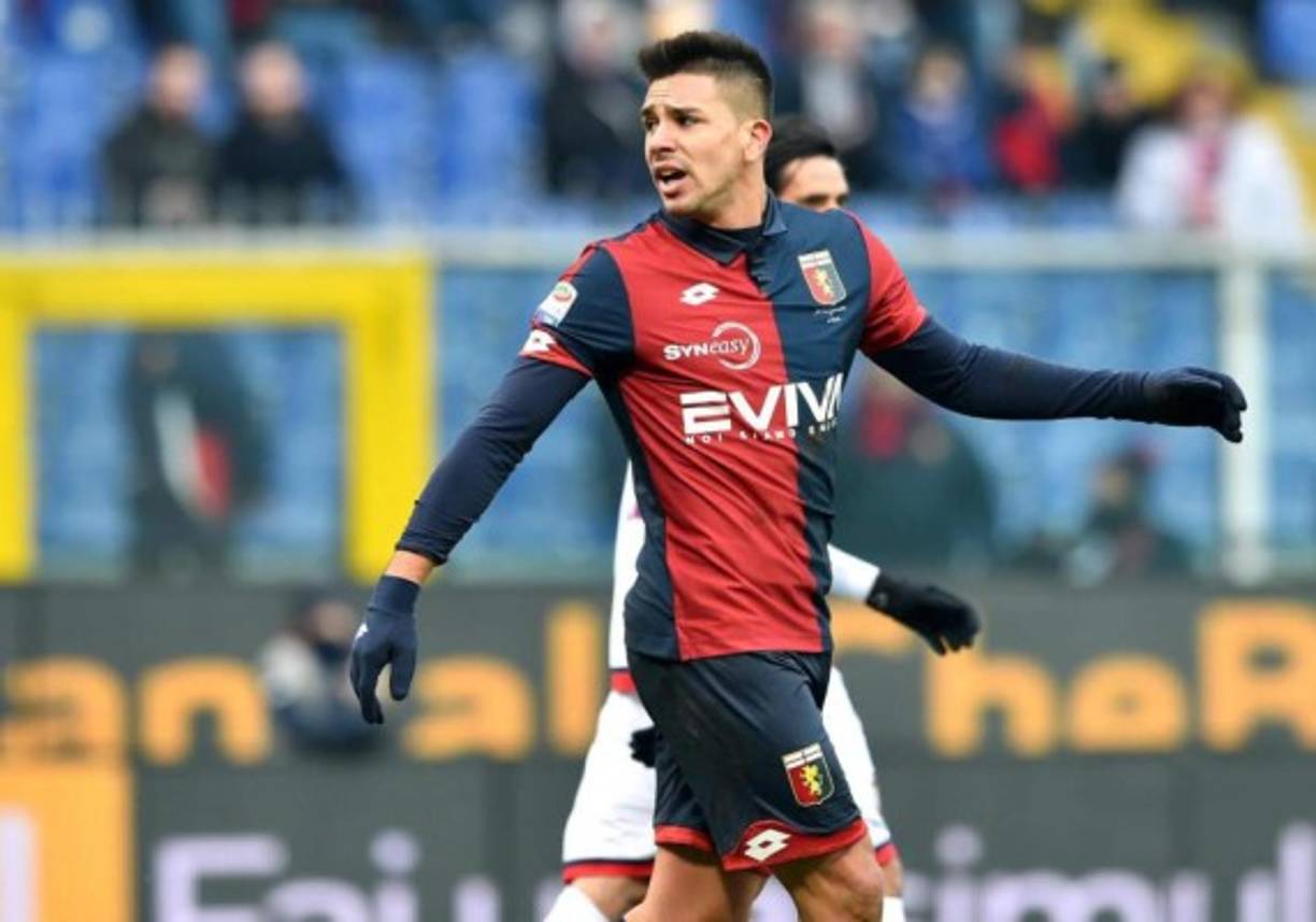 Giovanni Pablo Simeone, el hijo del DT que dirige al Atlético de Madrid y goleador de Genoa de Italia, es pretendido por el club colchonero de España. El ariete podría juntarse con su papá.