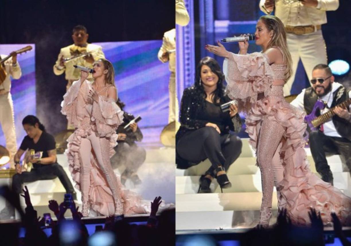 Chris Pérez, Susette y Abraham Quintanilla también disfrutaron de la actuación de Jennifer López.