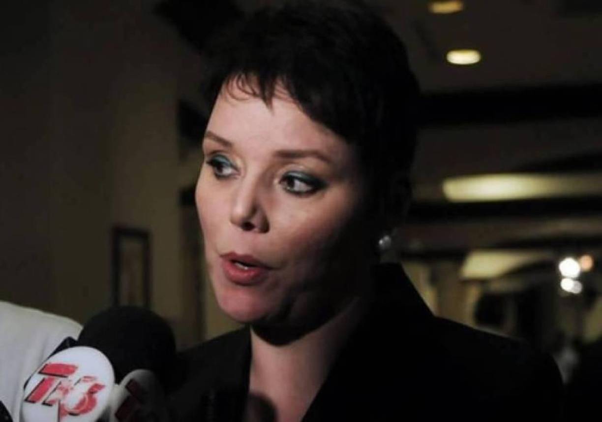 “La diputada Angélica Smith, a cargo de la Secretaría, ignora mis comunicaciones formales e informales y no realiza el trámite”, reveló. 