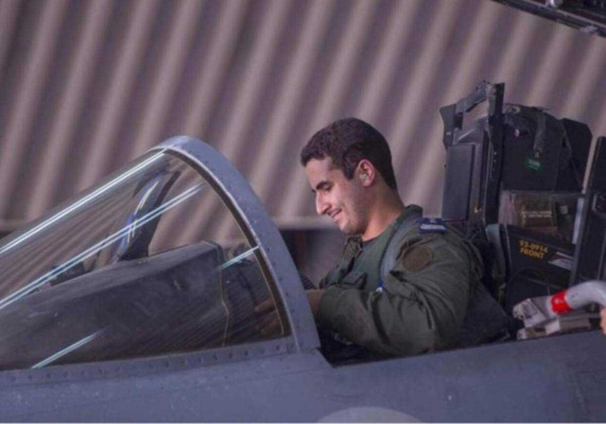 Emiratos Árabes Unidos, Arabia Saudi, Bahrein y Qatar, son varios de los miembro de los cinco estados árabes que más activamente participan en la coalición con bombardeos sobre Irak.