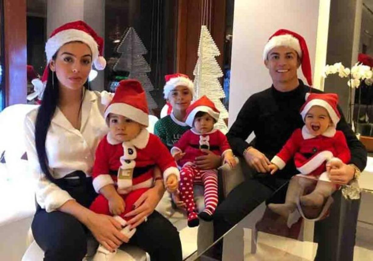 El pasado 24 de diciembre, Cristiano Ronaldo festejó la Navidad con sus seres queridos.